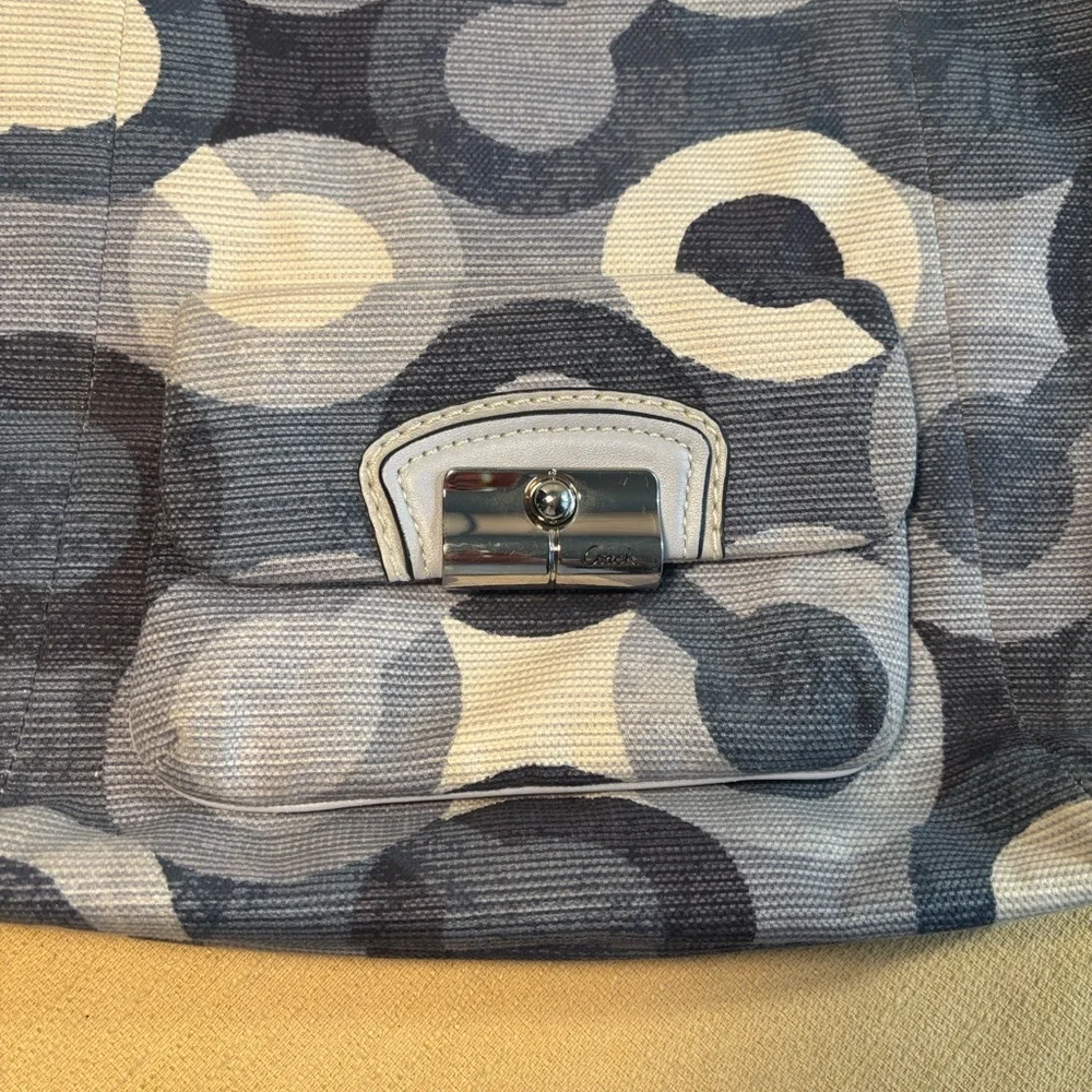 Coach Kristin Graphic Op Art Hobo #14860